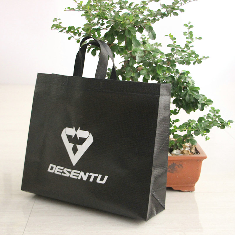 One-time forming non-woven handbag