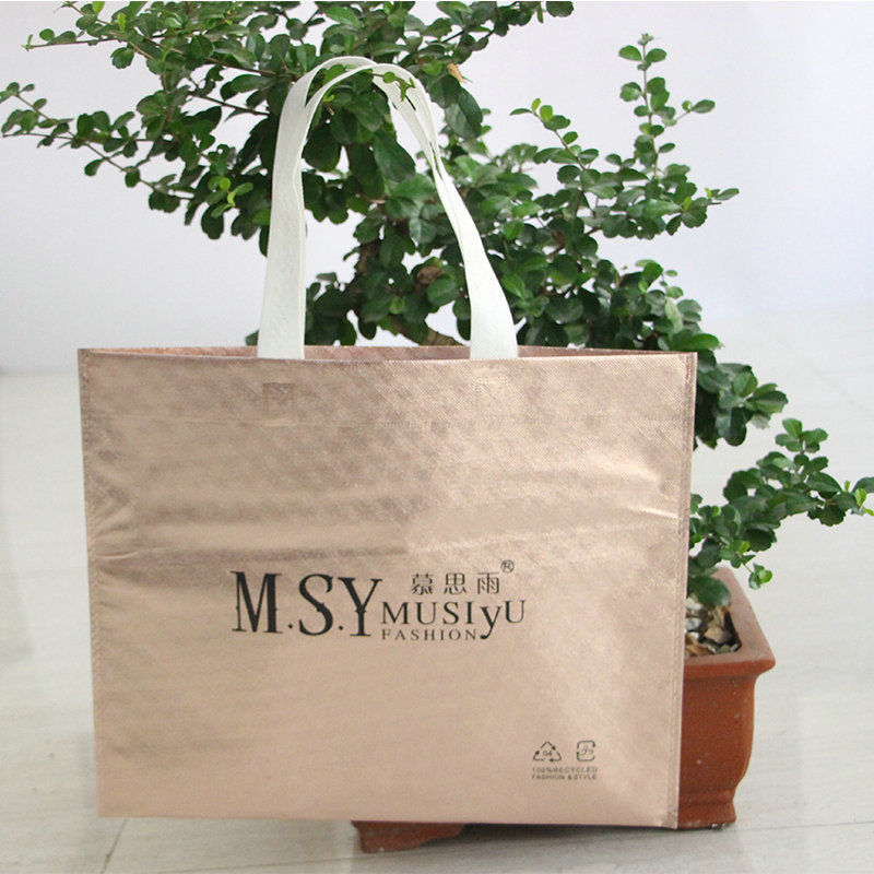 One-time forming non-woven handbag