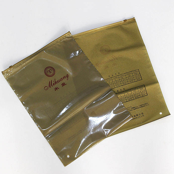 Zipper pocket