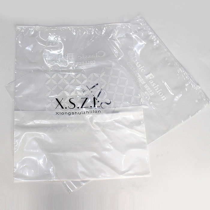 Zipper pocket