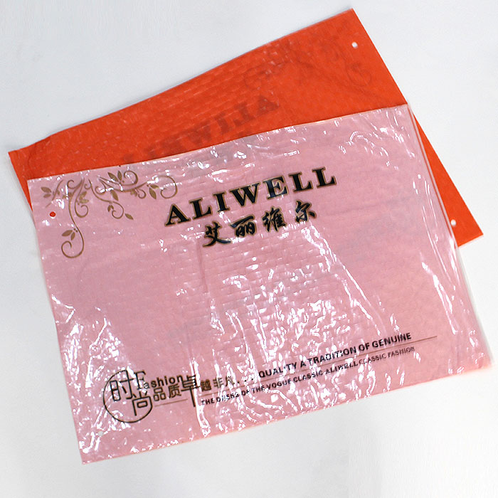 Zipper pocket