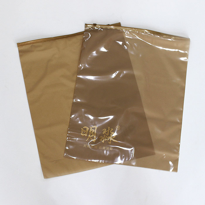 Zipper pocket