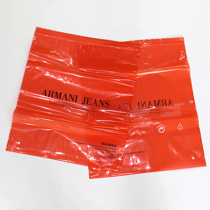 Zipper pocket