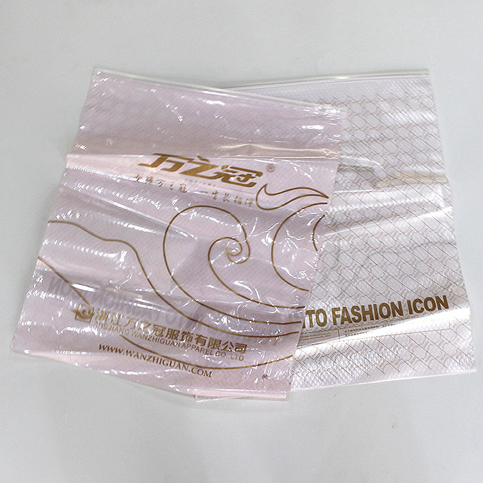 Zipper pocket