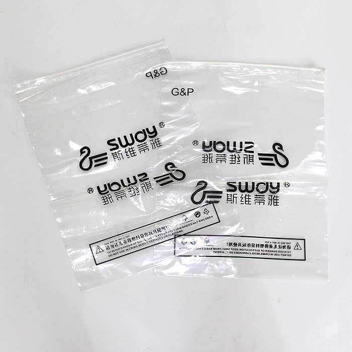 Zipper pocket