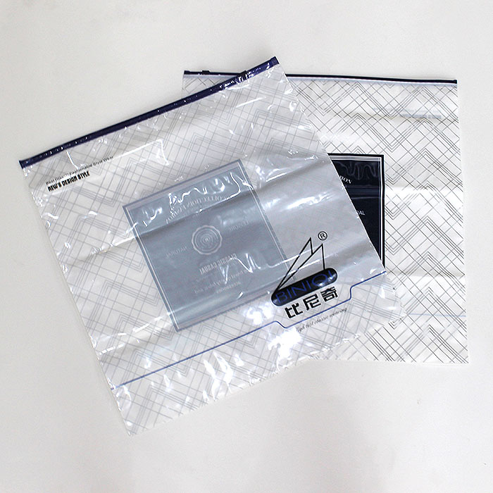 Zipper pocket