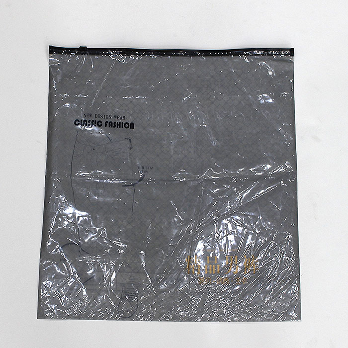 Zipper pocket