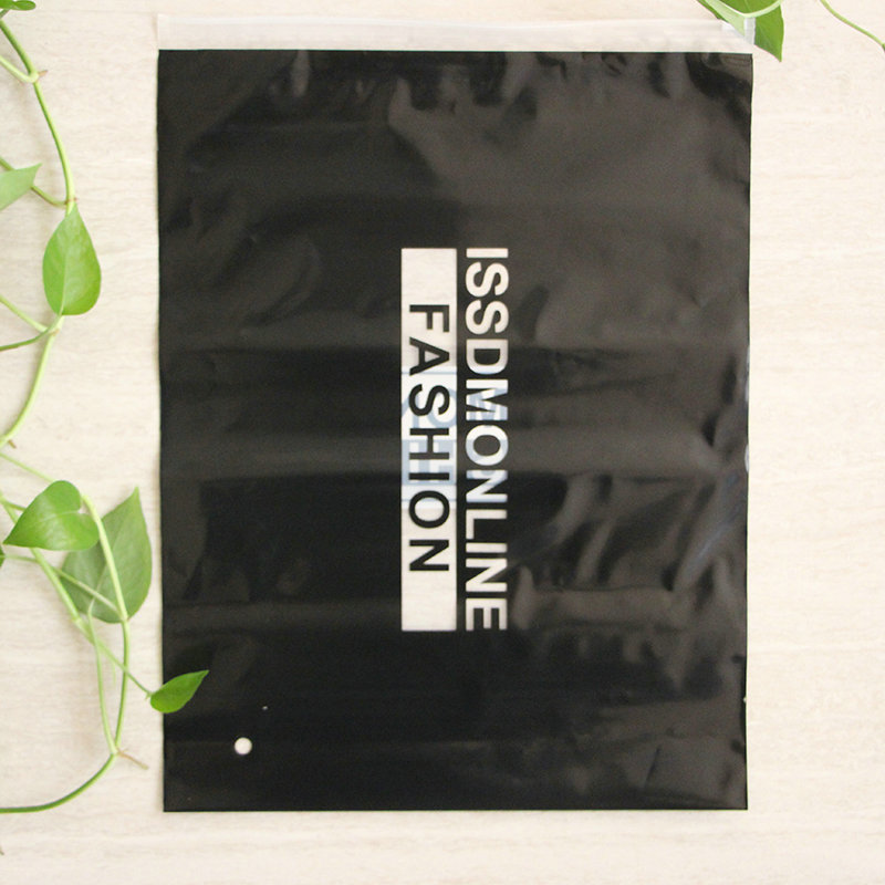 Zipper pocket